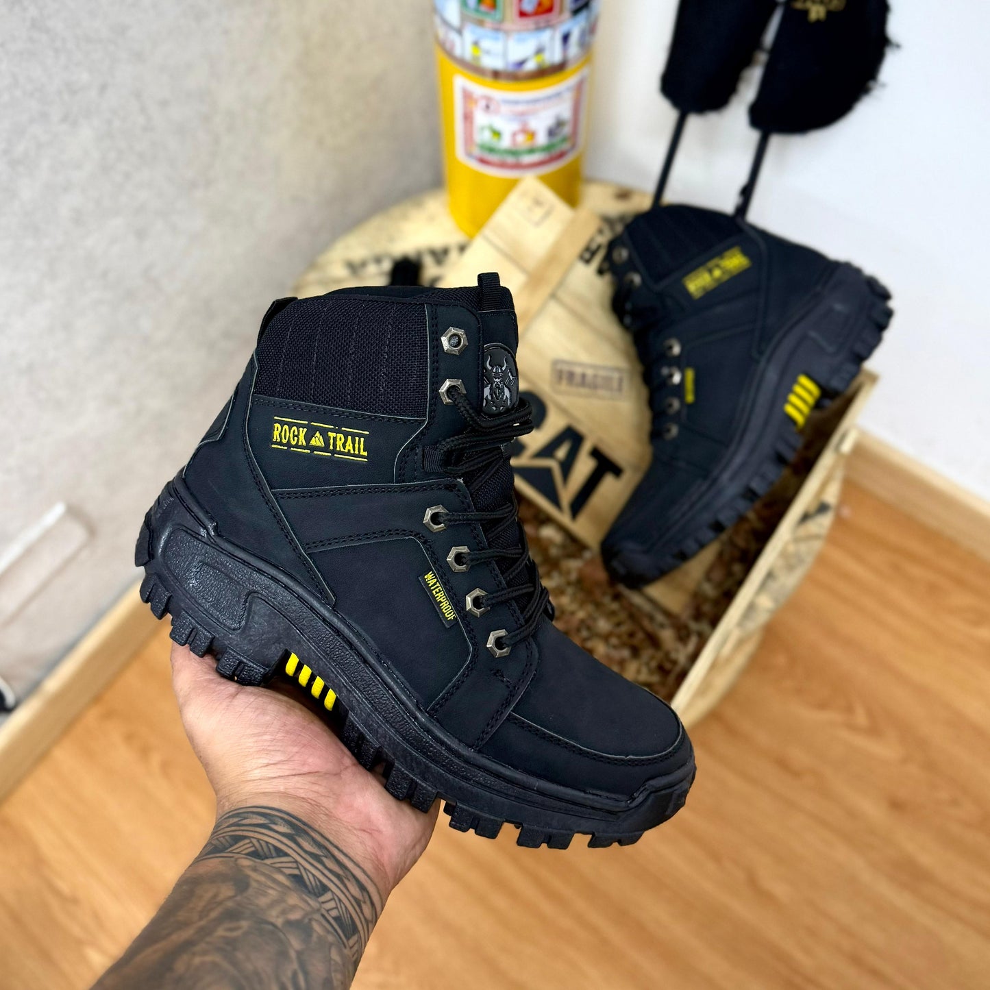 BOTAS ROCK & TRAIL TIPO CAT - EDICIÓN LIMITADA